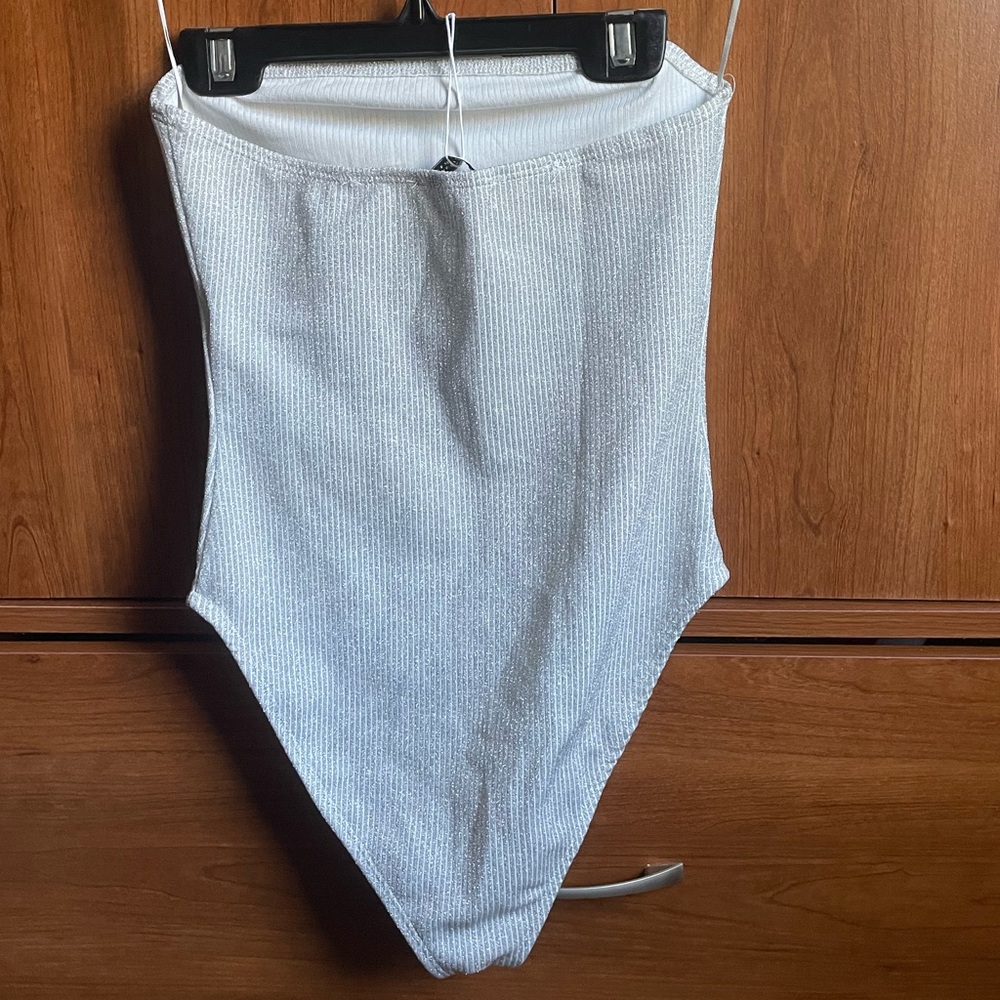 Zara Strapless Silver Ribbed Bodysuit - Picture 2 of 3